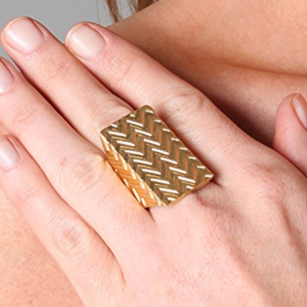 House of Harlow 1960 Textured Wrap Ring